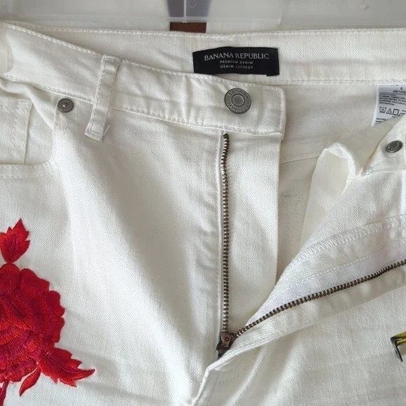 Banana Republic Wide Leg Embroidered Jeans - Picture 8 of 12